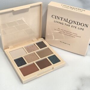 CINTA LONDON Eyeshadow Palette in Living The Eye Life - NEW IN BOX